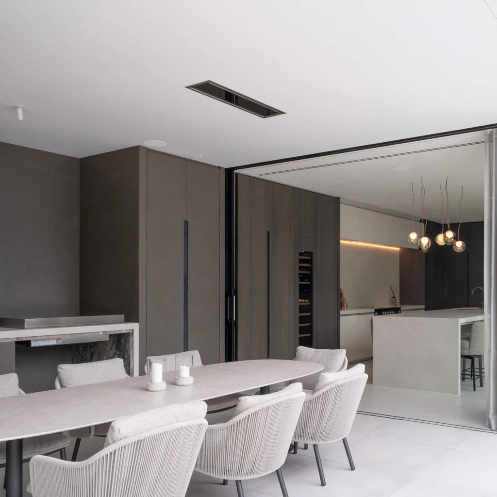 Bromic Heating 53" Platinum Smart-Heat Electric Outdoor Patio Heater 4500W 208V Black | BH3622004